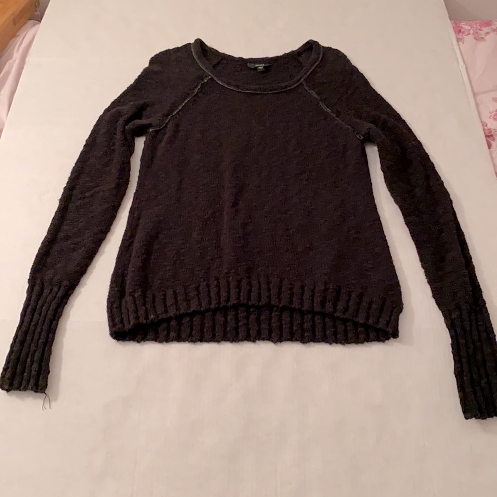 Guess black crew neck sweater with RaglanSleeves